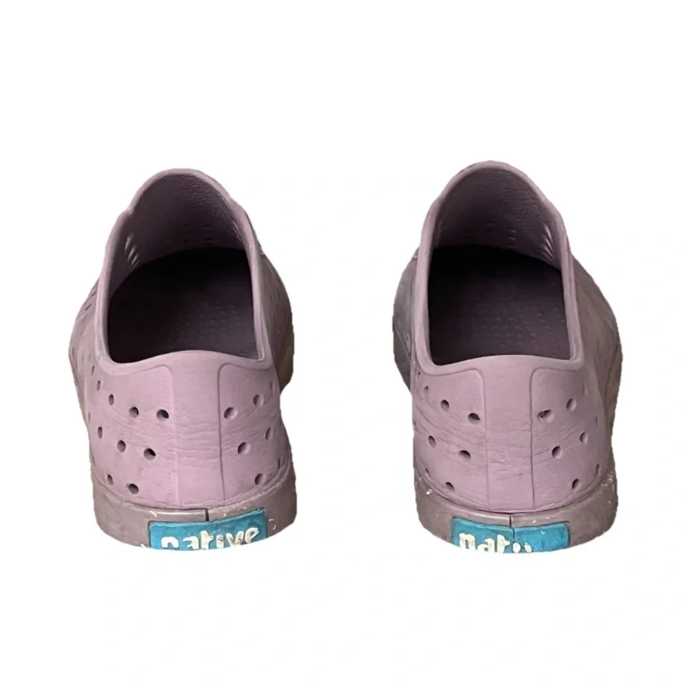 Native Shoes Mauve Slip On Sneakers J2 Kids Size 2 Lightweight Casual Shoes